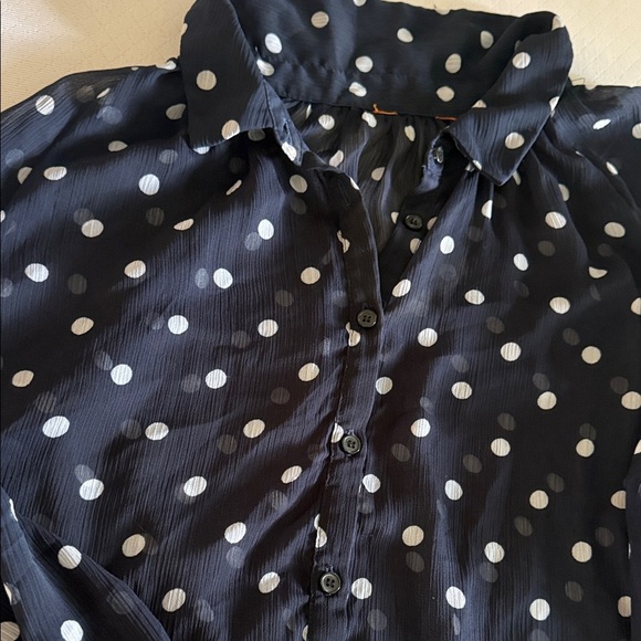 Flowy Sheer Polka Dot Women's Top. Three Quarter sleeves. Size M. - Picture 2 of 9